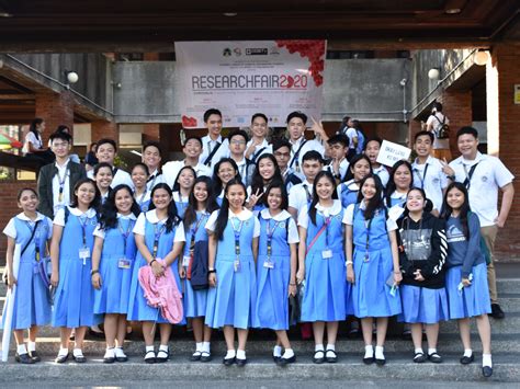 uno r bacolod college uniform|UNO.
